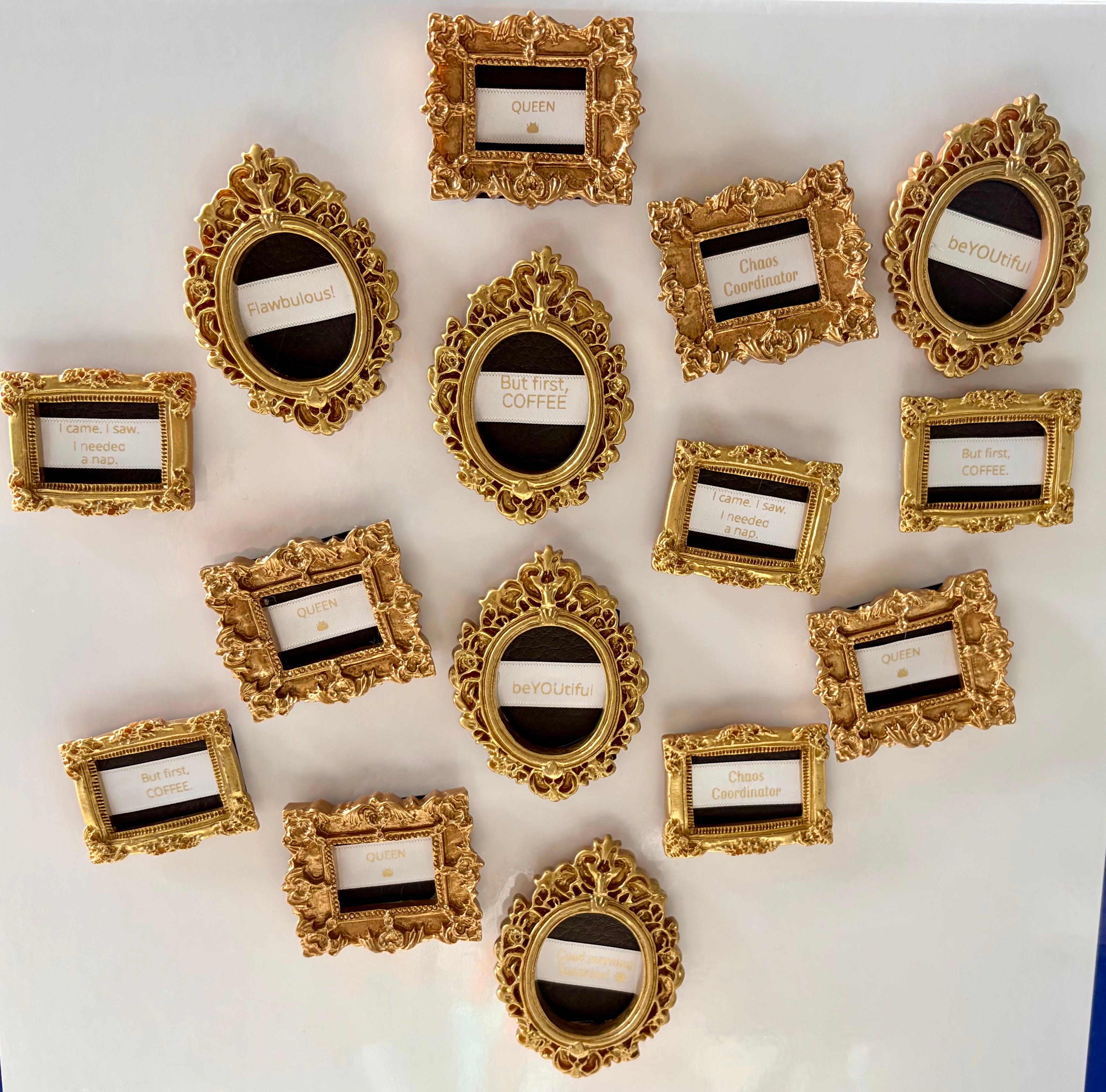 Ribbon wisdom in a gold frame